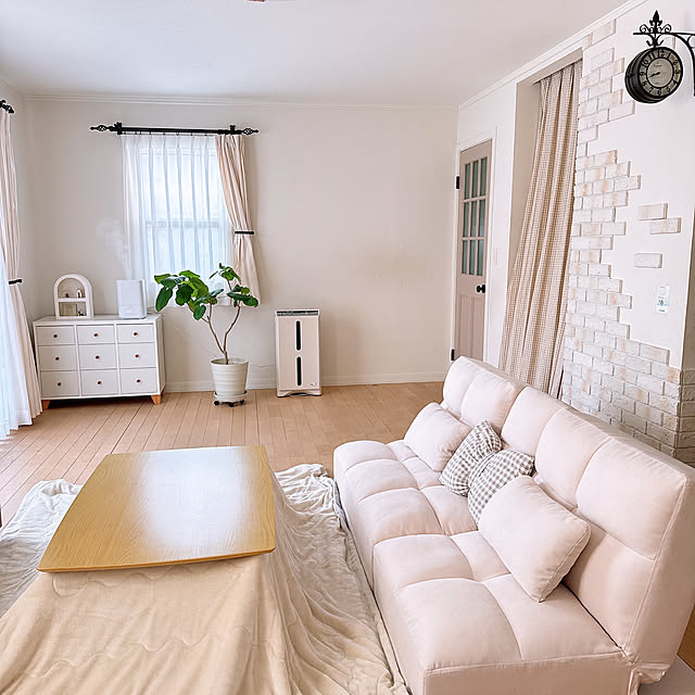 リビング アイボリーソファのおすすめ商品とおしゃれな実例