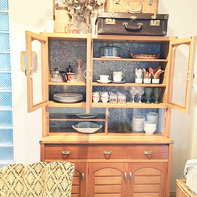 昭和レトロ 食器棚リメイクのおすすめ商品とおしゃれな実例