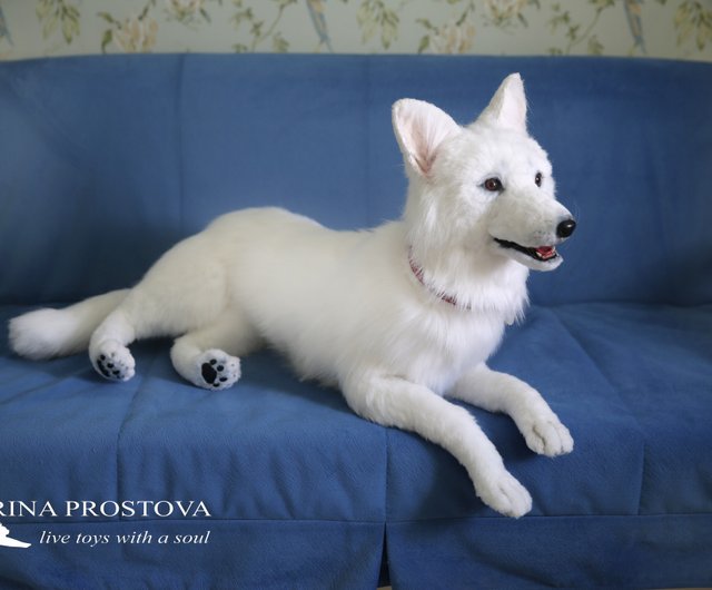 送料無料】ロシア ホワイトスイスシェパードのリアルなぬいぐるみ