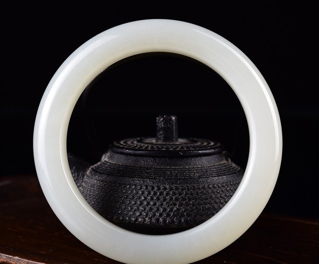 95 折】收藏級天然新疆和田玉羊脂玉手鐲圈口57mm玉質細膩溫潤手工打磨