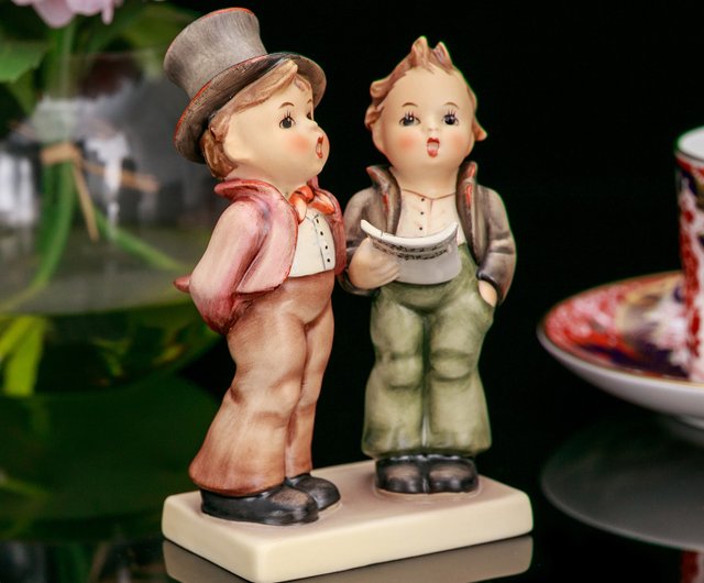 台湾 ドイツ製ゲーベル・フンメル人形天来デュオセラミック