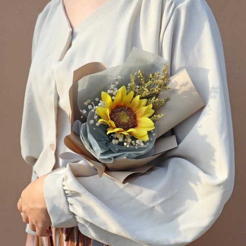 台湾 - 一輪のひまわり - 卒業ブーケ 祝福ブーケ ドライブーケ バイオ