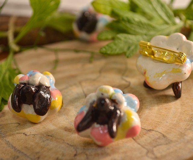 台湾 Yu Yu Chen | 手作りアート動物親友粘土ピン Yu Yu Chen. Art