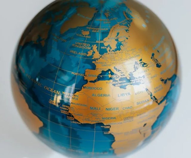 台湾 MOVA ムーバグローブ 光で回る不思議な地球儀 青と金の地図 MOVA