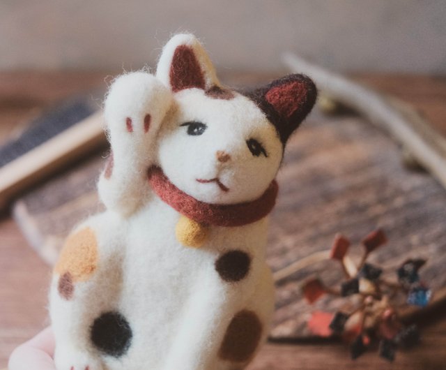 台湾 羊毛フェルト招き猫-ココアシード nongli-illu - Pinkoi