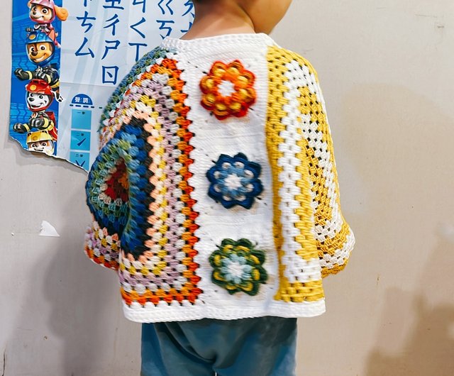 送料無料】台湾 手編みかぎ針編み - 立体フラワーモチーフのグラニー