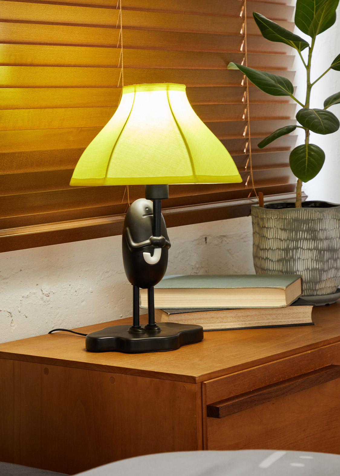 ビューティフルシャドー｜テーブルランプ｜グラニフ(graniph)公式