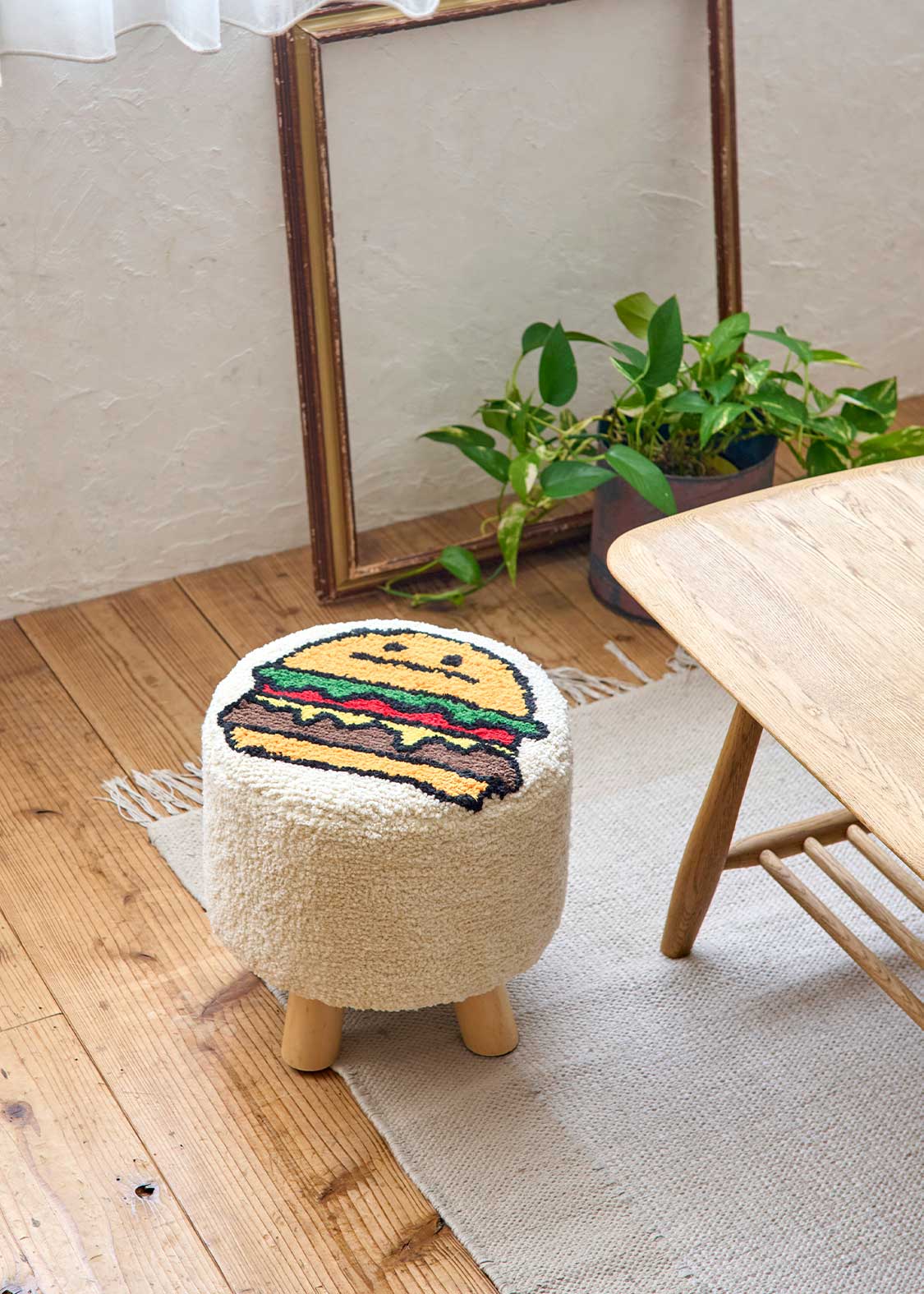 ビューティフルシャドーバーガー｜ラウンドファブリックスツール