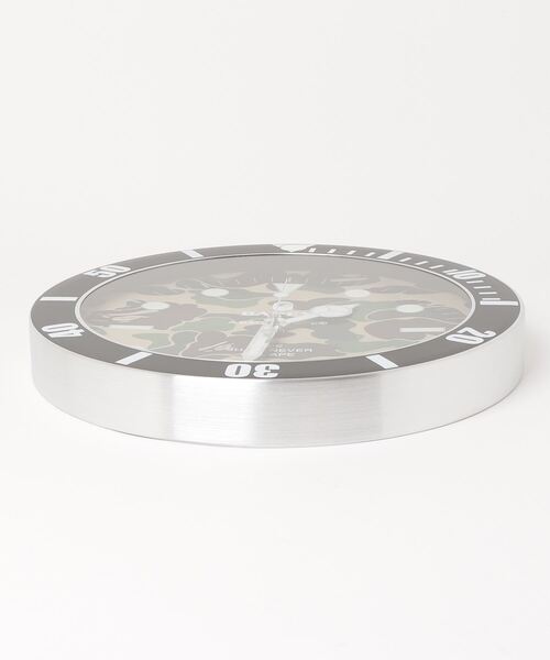 A BATHING APE（アベイシングエイプ）の「ABC CAMO BAPEX WALL CLOCK M