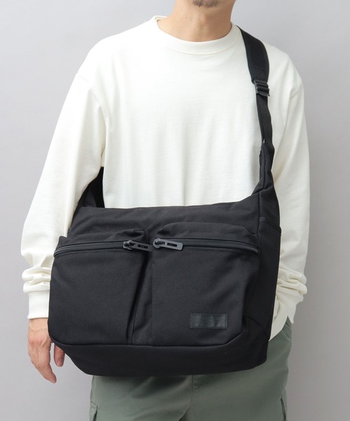 日本製 CORDURAナイロン 大容量 ショルダーバッグ（ショルダーバッグ