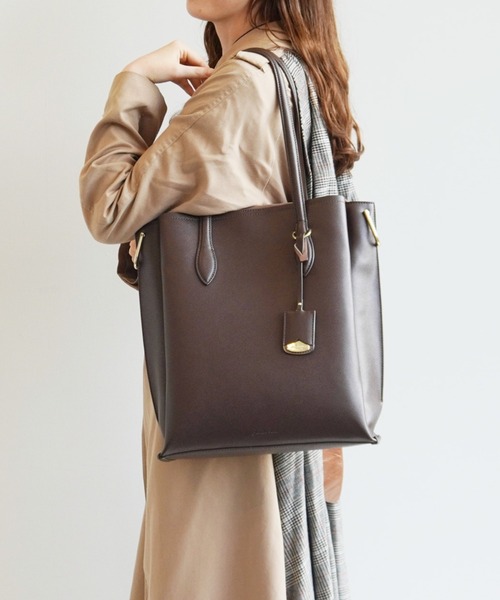 Jewelna Rose（ジュエルナローズ）の「ファニング トートバッグ A4