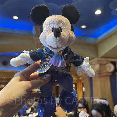 ミッキーぬいぐるみバッジ（ファンタジースプリングスグッズ