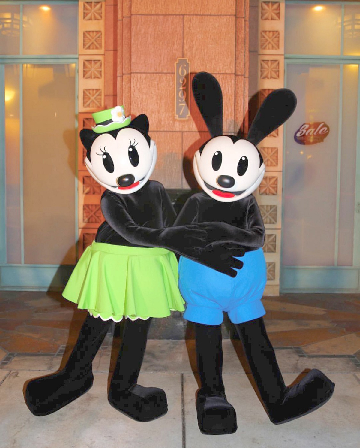 オズワルド＆オルテンシア| キャステル | CASTEL ディズニー情報