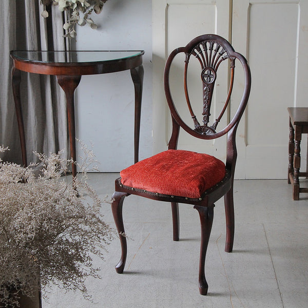 1920年代マホガニー材美しい彫り模様のチェア イギリスアンティーク