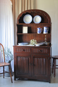 1940年代オーク材丸いカーブが素敵なドレッサー（カップボード