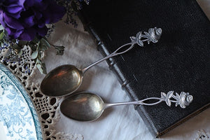 2本あり！イニシャル入りバラのシルバー製ティースプーン イギリス