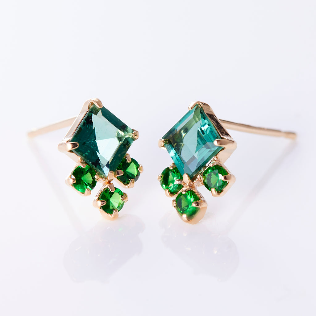 K10YG スクエア ドット ピアス グリーンクォーツ – COLETTE GIFT