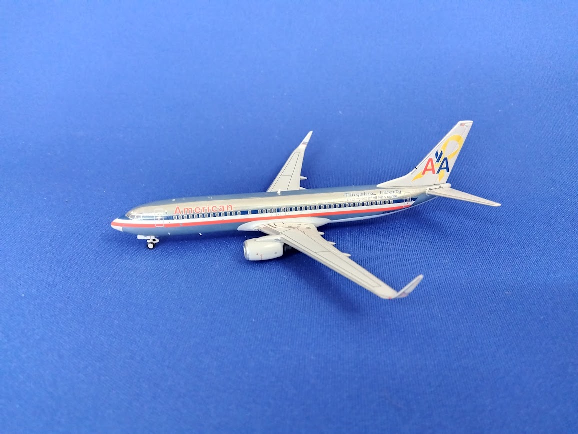 C0028 Panda Models American Airlines / アメリカン航空 B737-800
