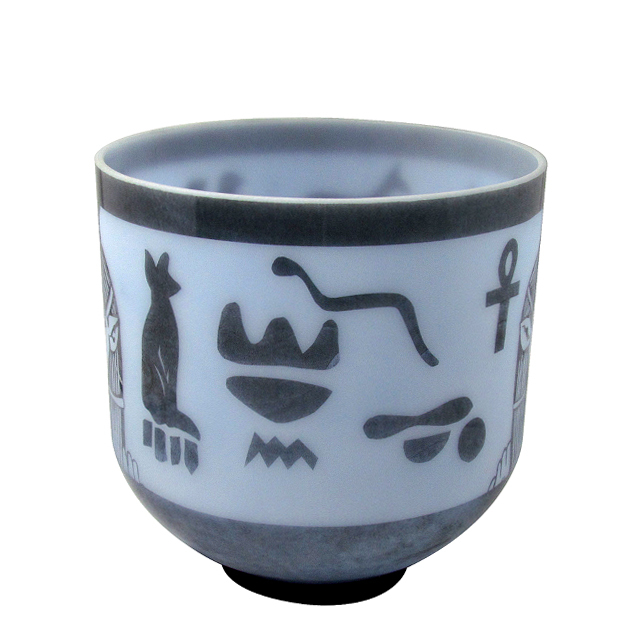 新種のボウル アルケミー・クリスタルボウルとサウンドヒーリングの