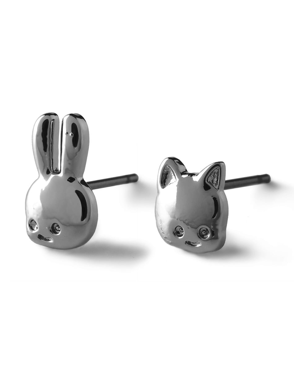 うさちゃんとねこちゃんの顔ピアスセット｜ウサギがいる｜CUNE ONLINE