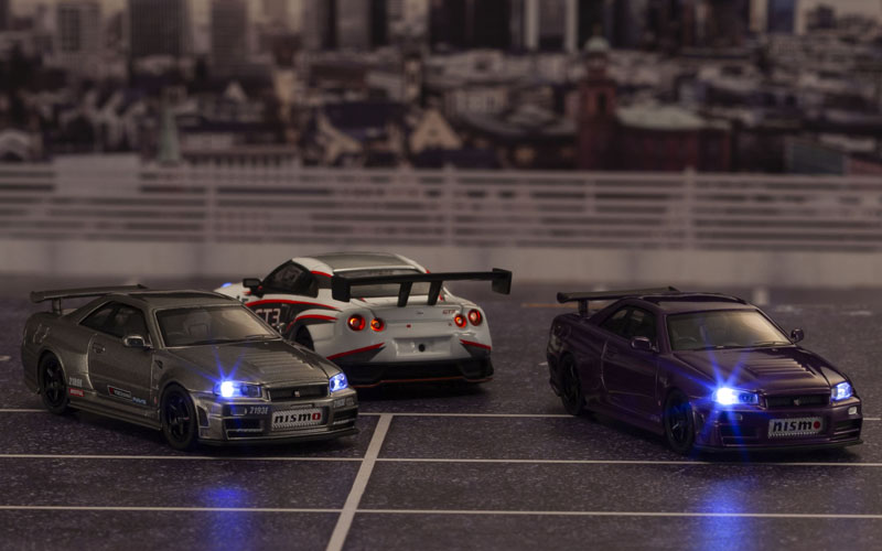 京商 ミニカー | ミニカーのヘッドライトが光る。京商 モトンシステム