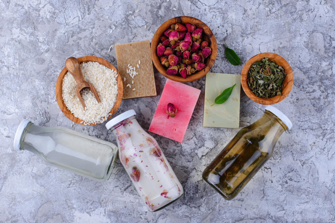 TOP - RENOVATIO 遺伝子は変わり、そして肌は変化する ｜ DDS株式会社