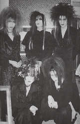 La:Sadie's - DEGwiki