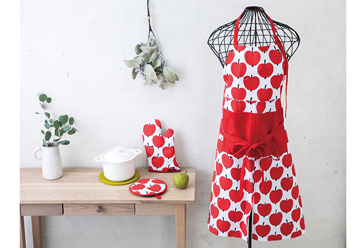 家事の相棒！気分を上げてくれる北欧柄のエプロン＆ミトン