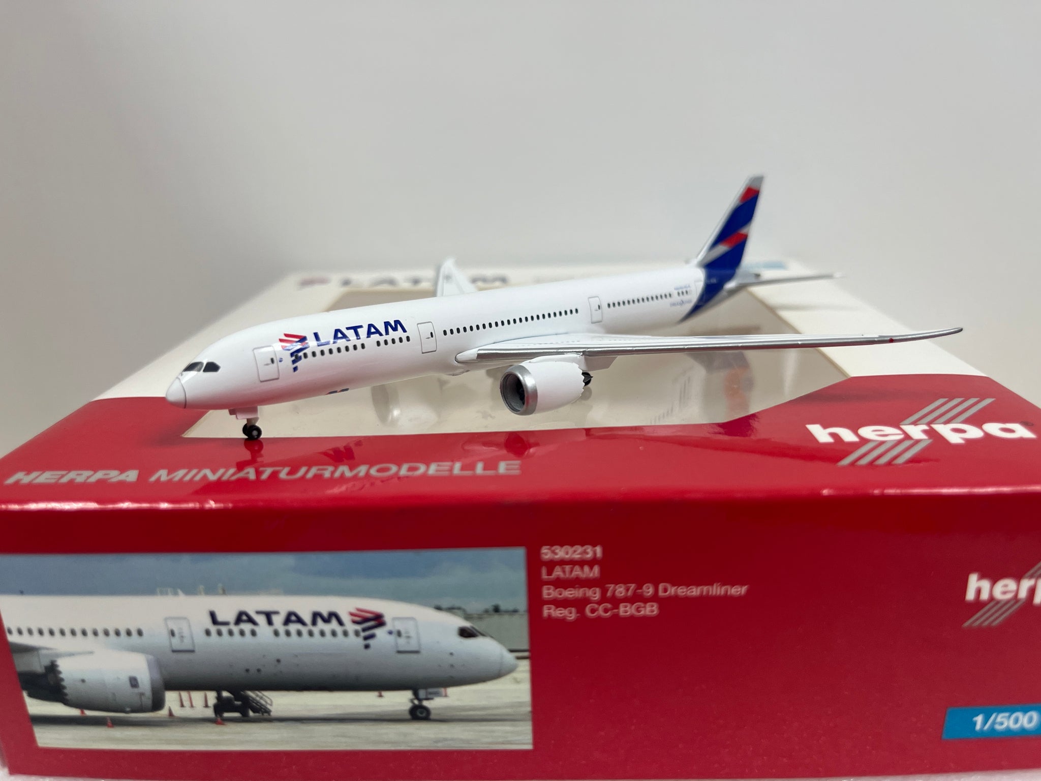 Latam B787-9 CC-BGB Herpa 1:500 – Diecastbird Plane Model Store