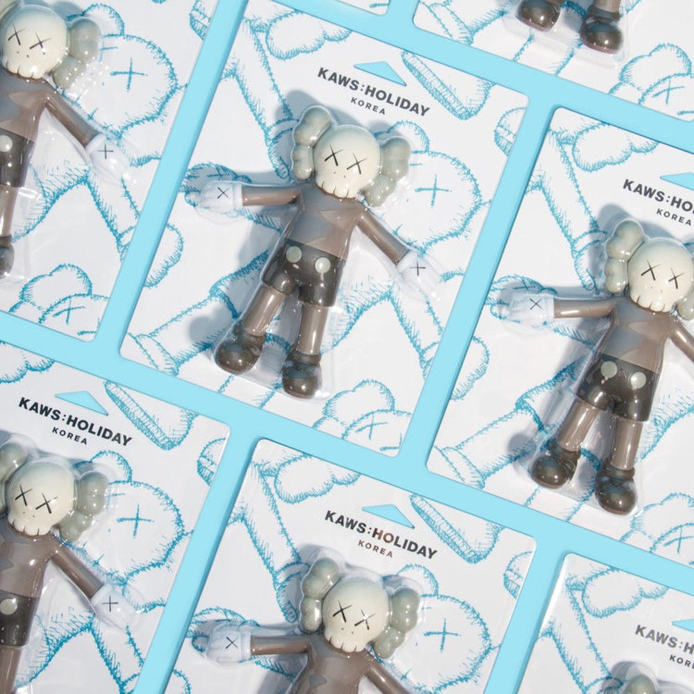 KAWS Holiday Companion Bath Toy Brown – Designstoresyd