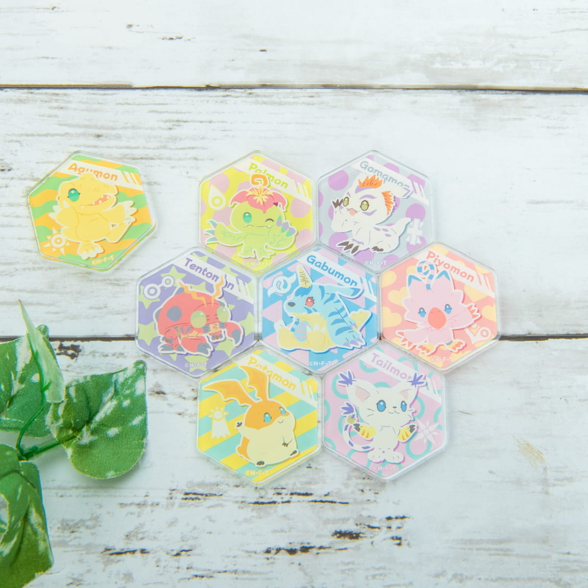 集めて楽しいキュートなアグモンたち！アイアップ『デジモン