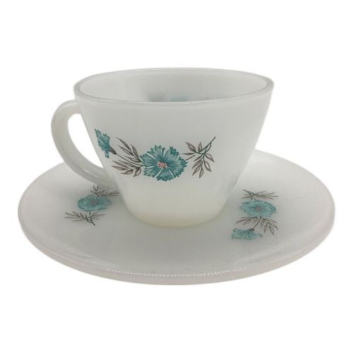 Fire King (ファイヤーキング) カップ&ソーサー ホワイト×ブルー 花柄