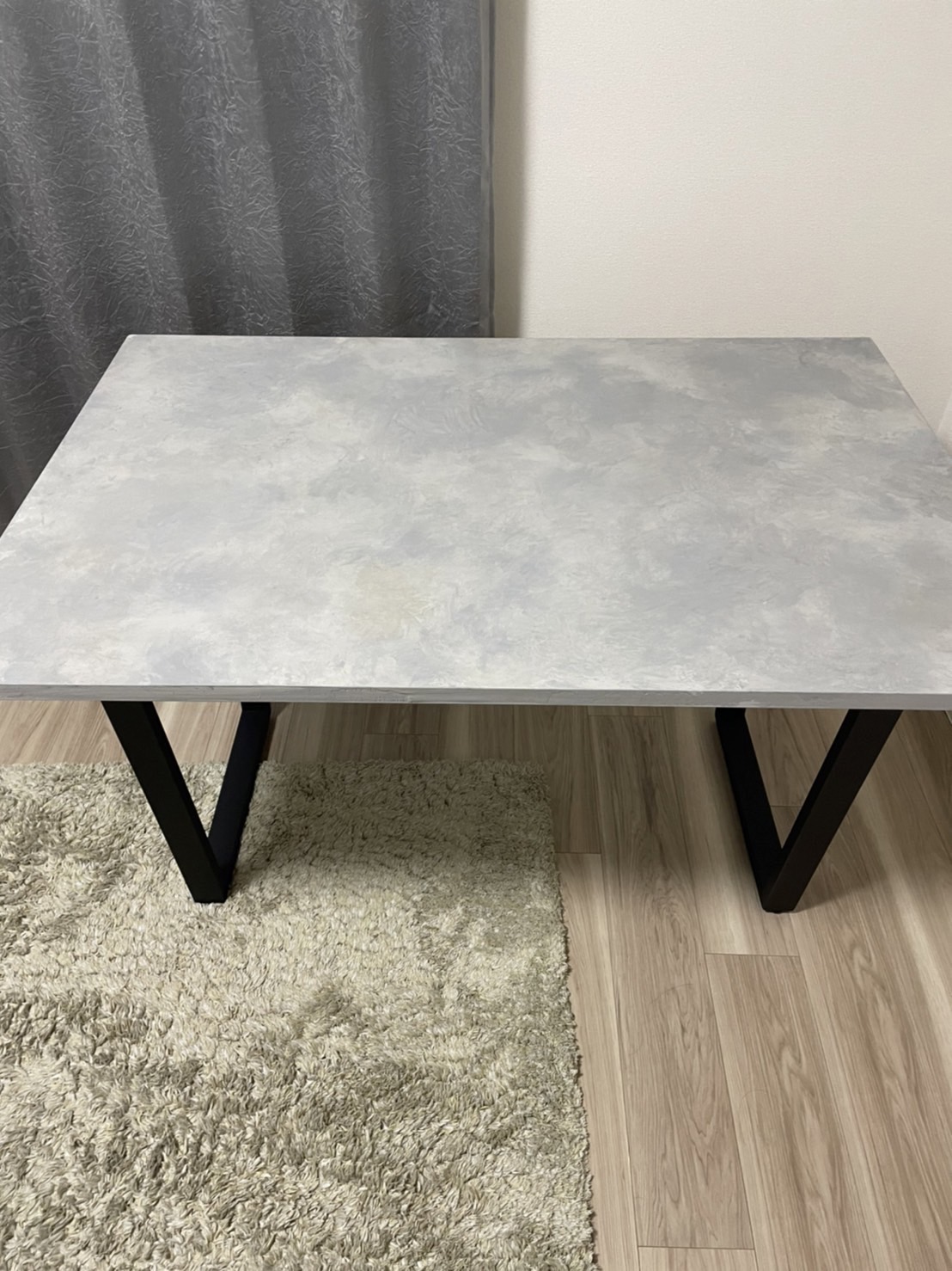 モールテックス（MORTEX)風テーブルをコンクリートエフェクトペイント