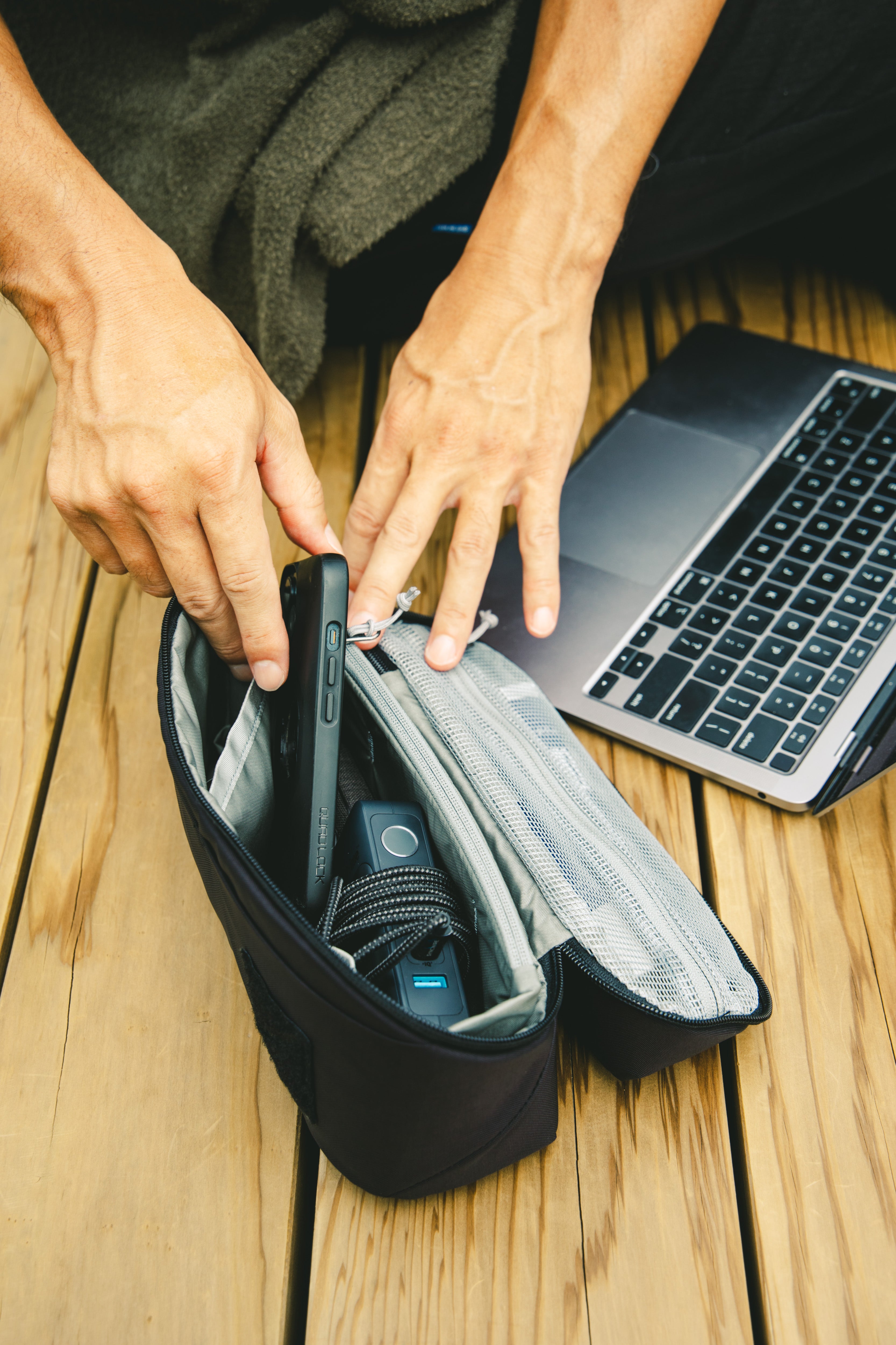 CIVIC ACCESS POUCH 2L – EVERGOODS Japan