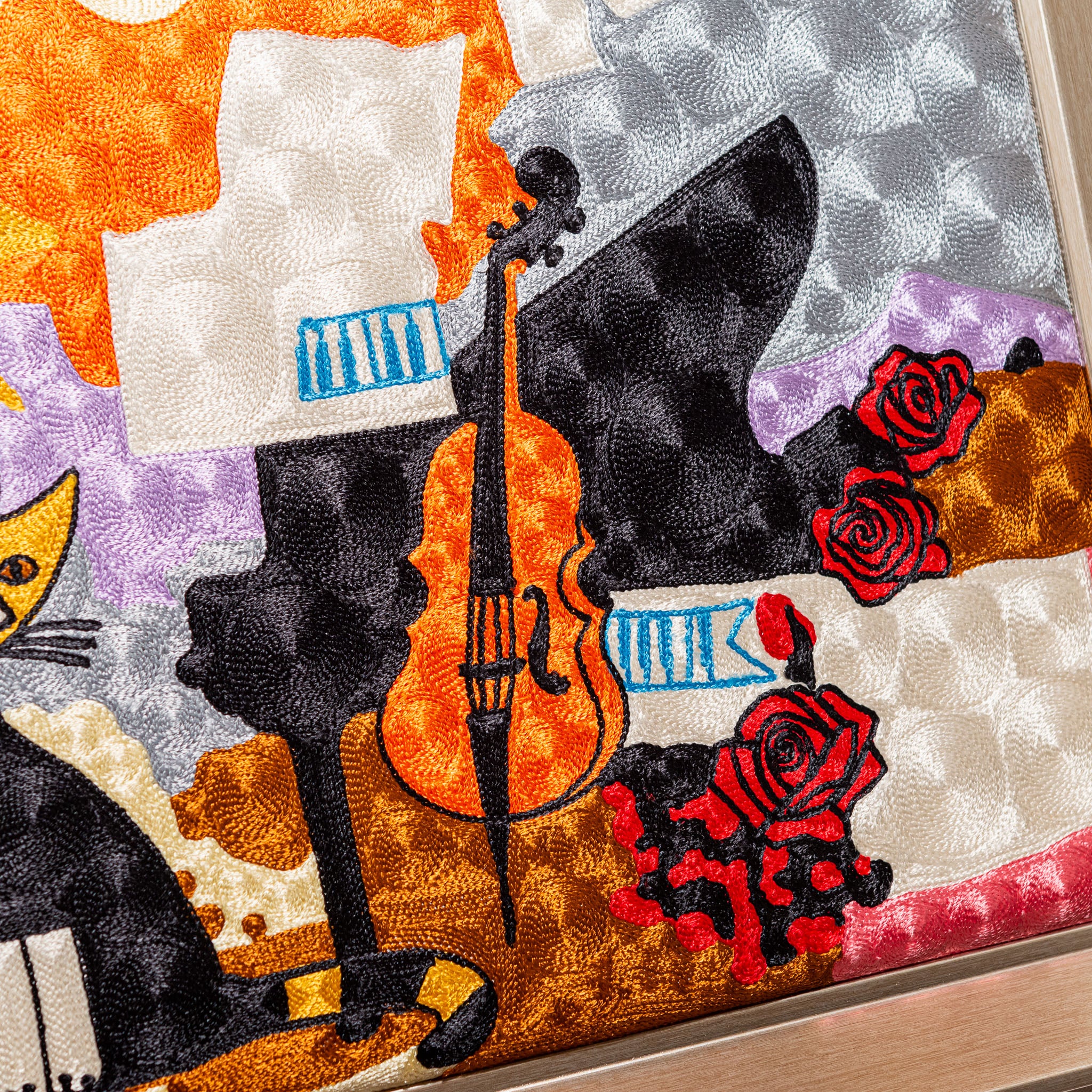 ロジーナ・ヴァハトマイスター 刺繍額絵 2匹のロジーナキャット ピアノ