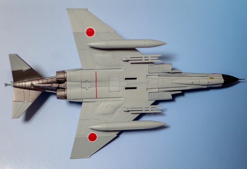 PR] 第1段はF-4EJ改ファントムII 世界の戦闘機のダイキャストモデル