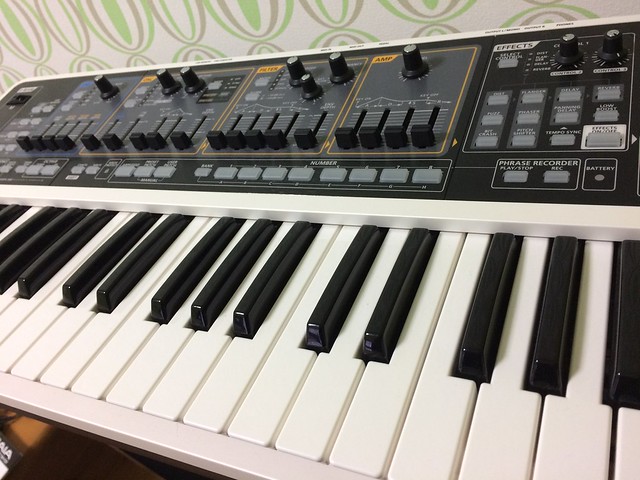 シンセサイザー初心者・入門機にオススメ【Roland GAIA SH-01 レビュー