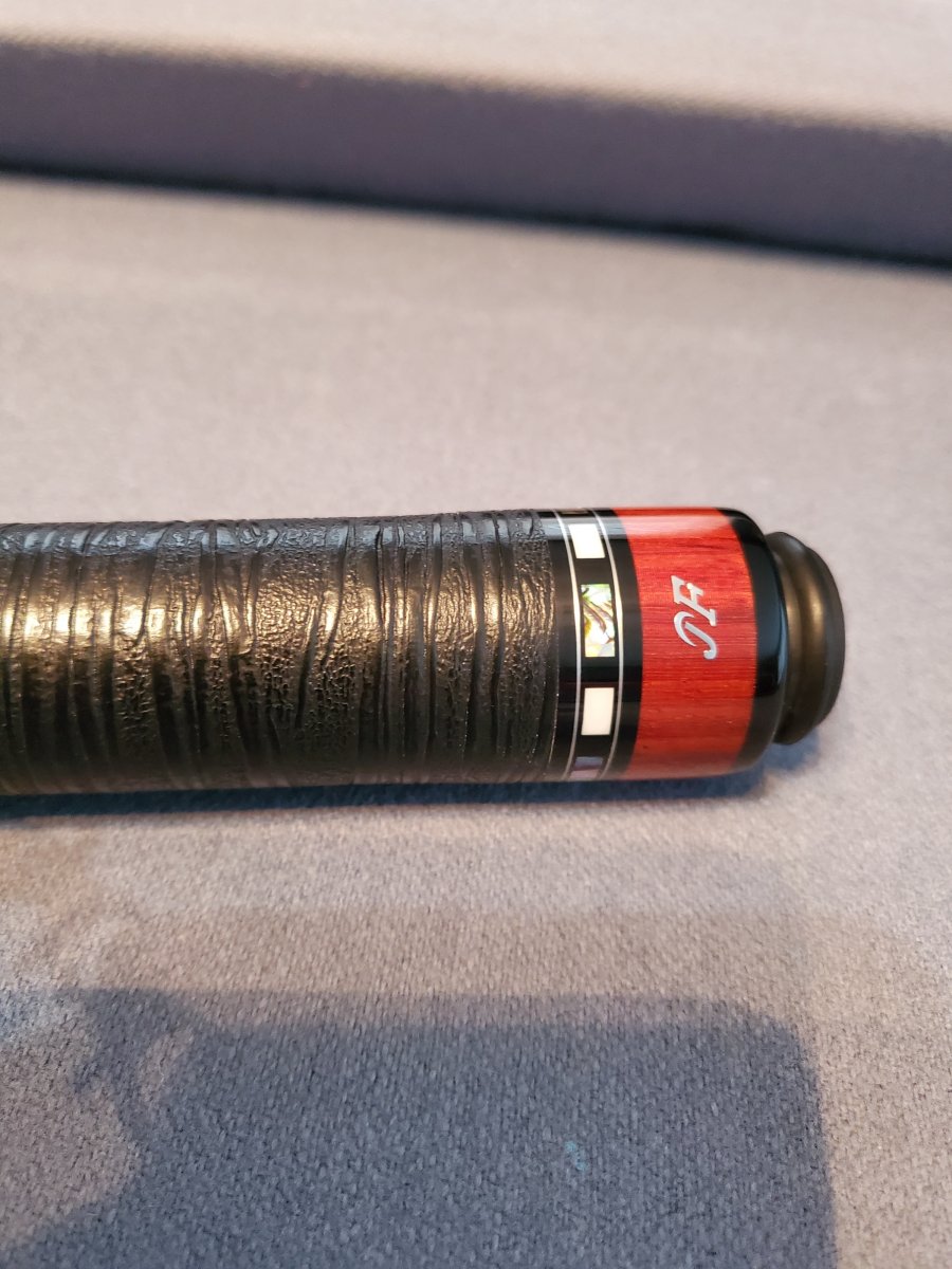 My New J.Flowers J20-21 cue First Impressions | AzBilliards Forums