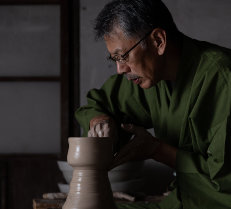 志野花入 -まるでオブジェのような存在感-