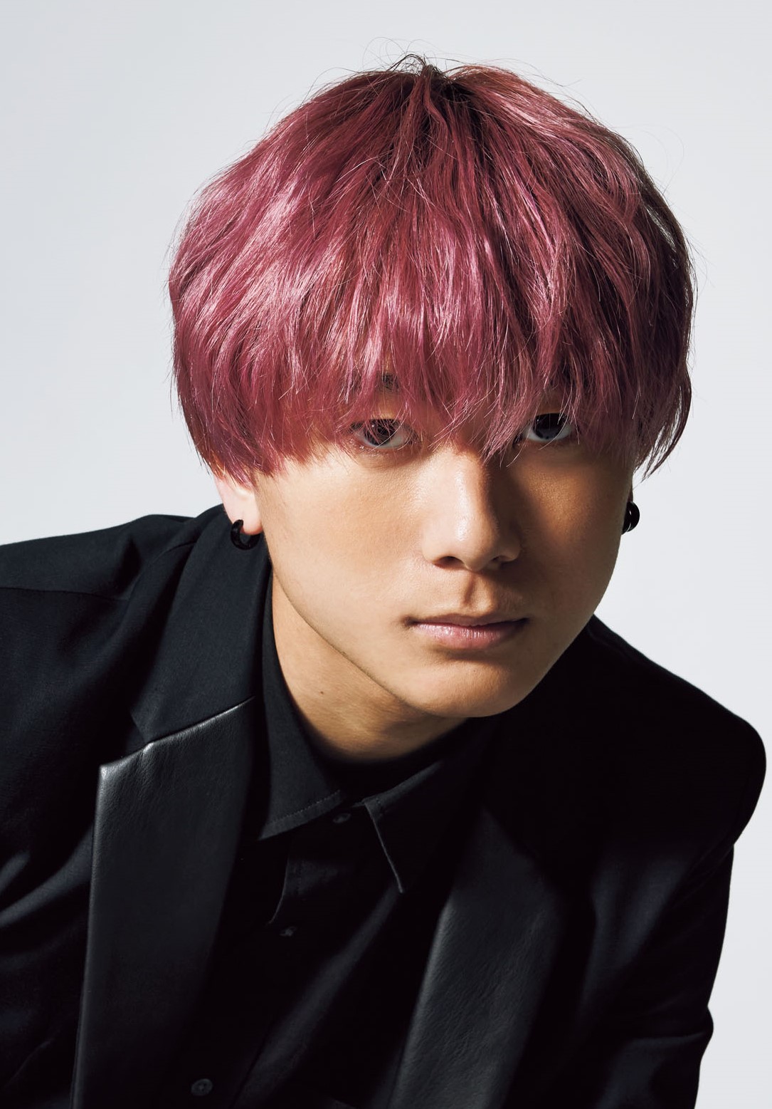 LIL LEAGUEダンスリーダーの岡尾真虎、メンバー内での役割は？ | GINGER