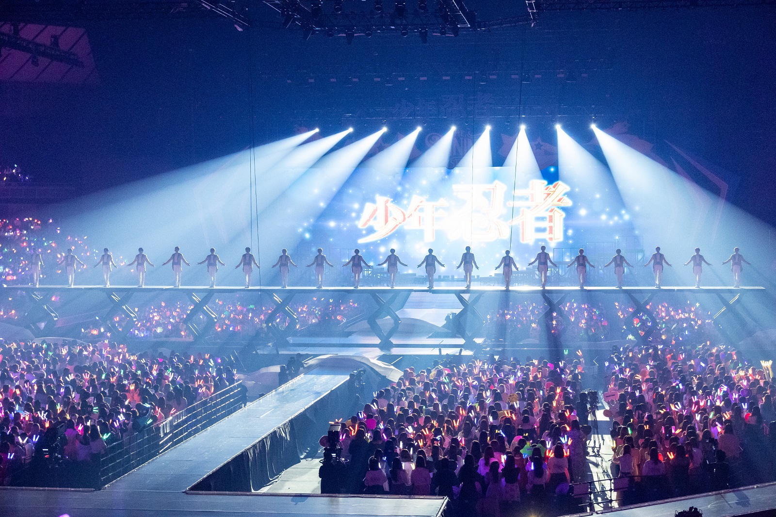 少年忍者が持つきらめき、勢いのあるパフォーマンスに圧倒！初単独