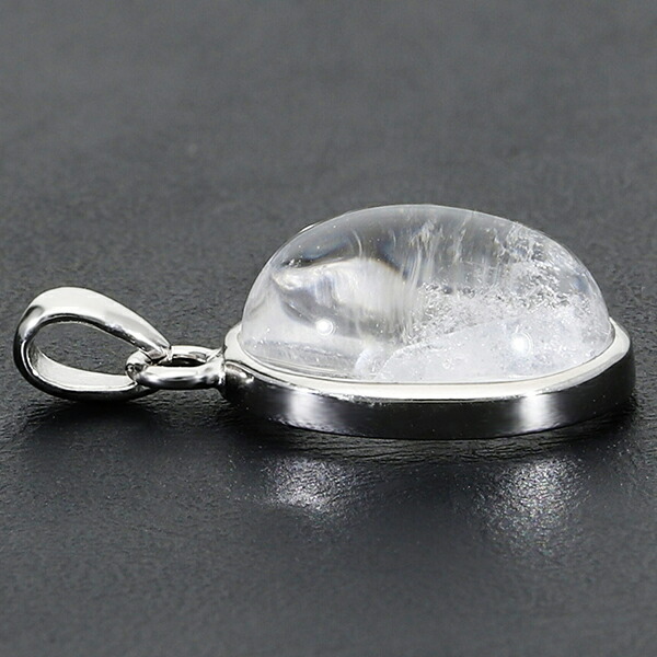 貫入水晶 虹 入り シルバー ペンダントトップ オーバル クォーツイン