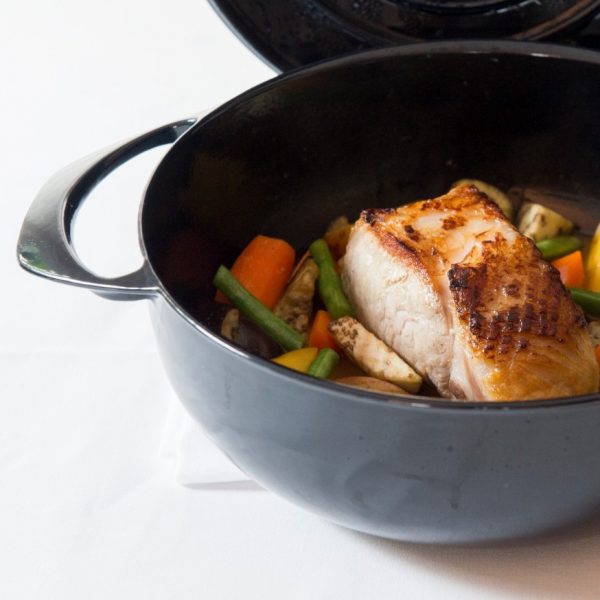 UNILLOY | ユニロイ 世界一軽い、鋳物ホーロー鍋。