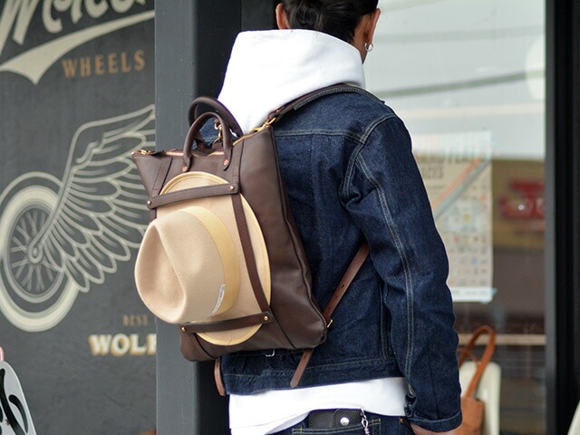 全2色【vasco/ヴァスコ】「Leather Helmet 2way Bag/レザーヘルメット2