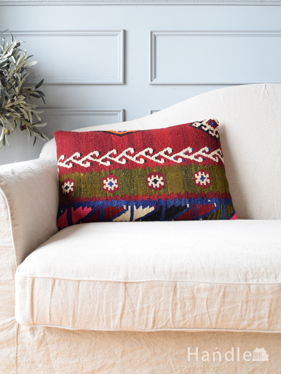 プトラック（Pitrak）✕波モチーフのおしゃれなクッション、オールド