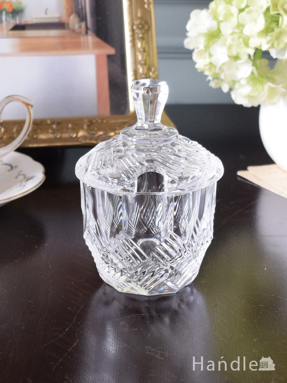 イギリスアンティークのおしゃれなガラス器、プレスドグラスのシュガー