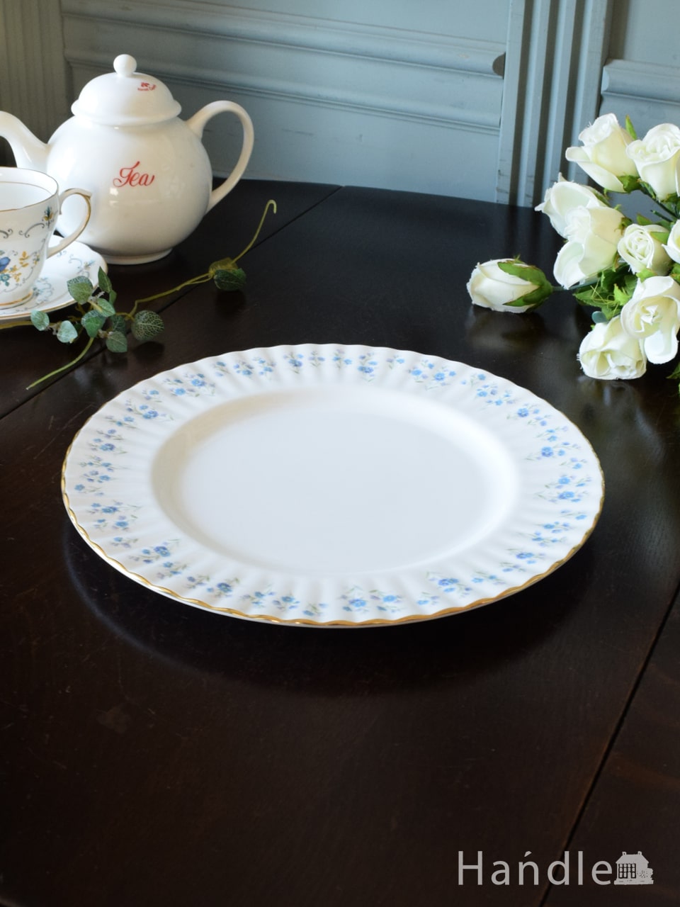 ロイヤルアルバート社の食器、勿忘草のメモリーレーンのアンティーク