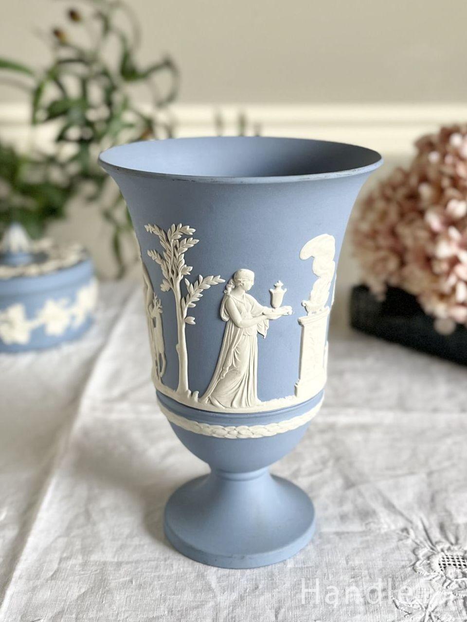 英国アンティークのジャスパーウェア、ウェッジウッドのペールブルーの