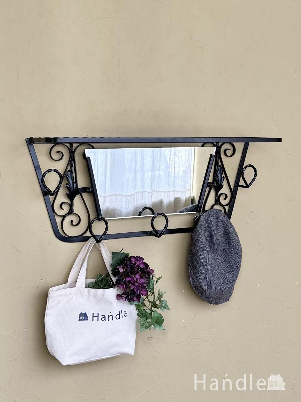 エンジェルの彫が入ったウォールハンガー、フランスから届いた