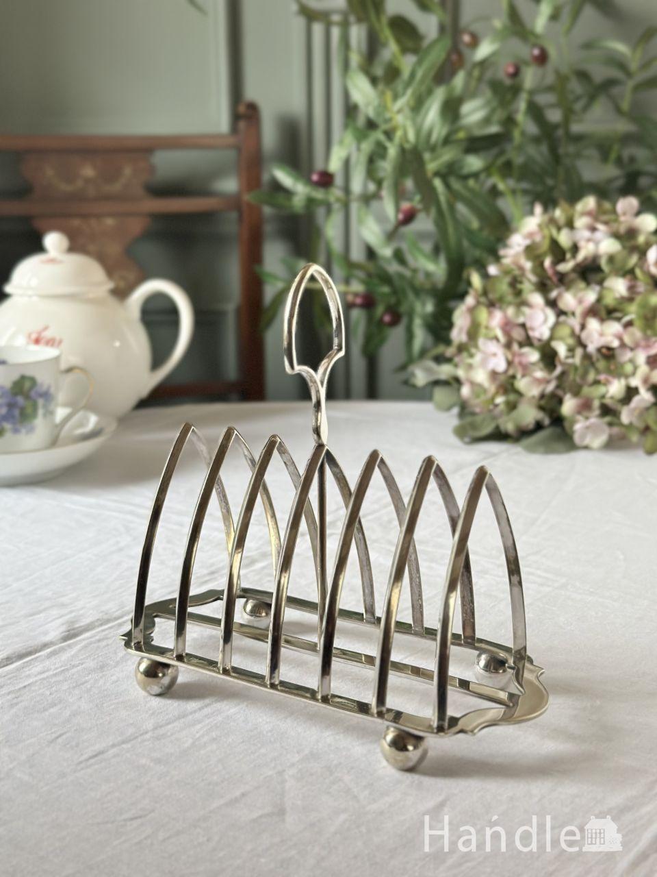 イギリスのアンティーク食器、ピンク色のバラ模様がおしゃれな